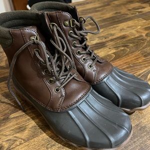 Men’s Sperry duck boots